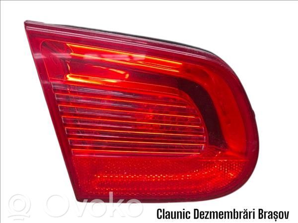 Tailgate light lenses   1Q0945093,VW0062551682