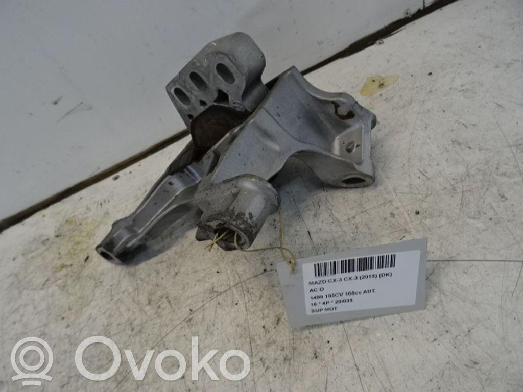 Mazda CX-3 Engine mount bracket 