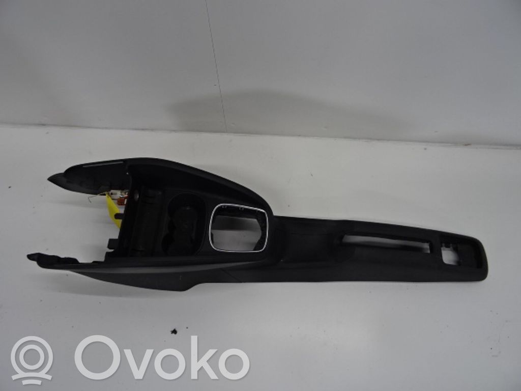 Audi A1 Centrinė konsolė 