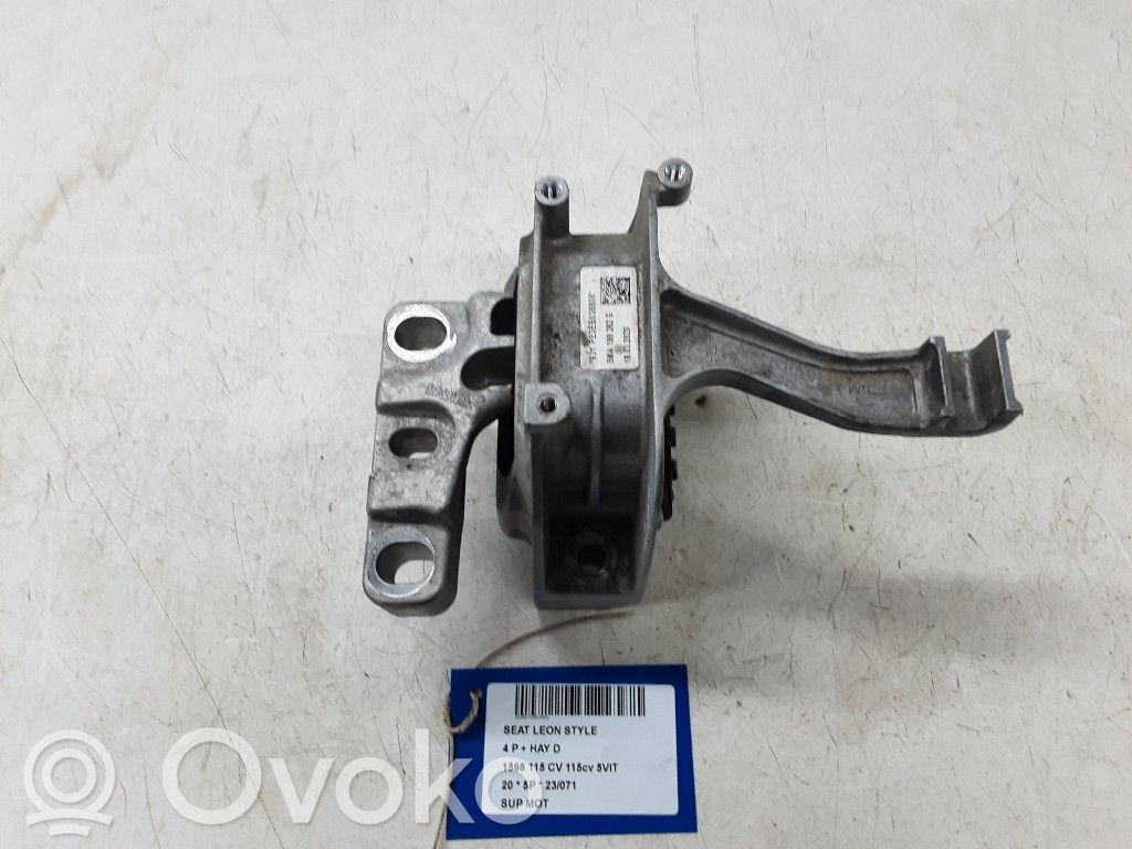 Engine mount bracket   5WA199262G,5WA199262G