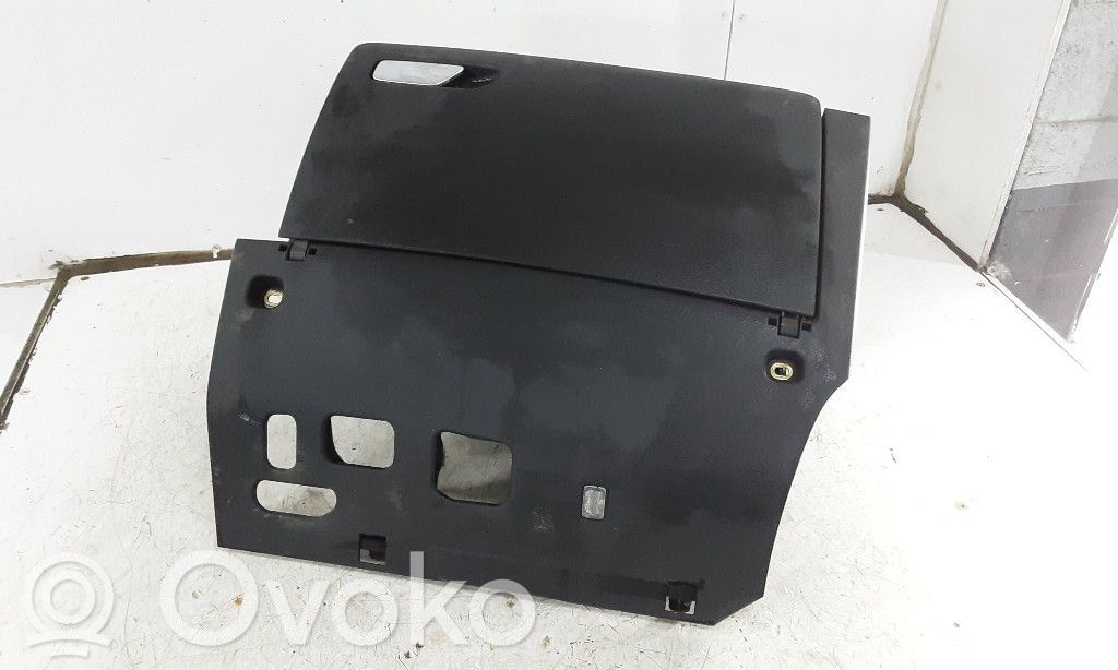 Otros repuestos del interior   T0503978,T0503978