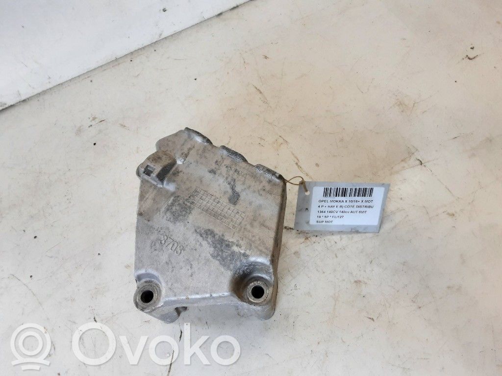 Opel Mokka X Engine mount bracket 