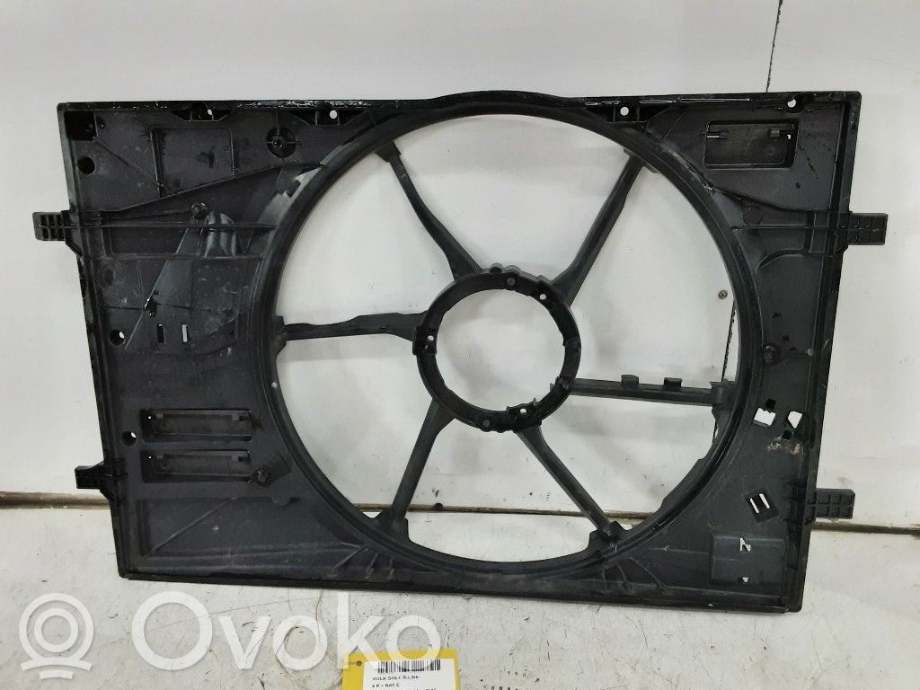 Volkswagen Golf VIII Osłona wentylatora chłodnicy 