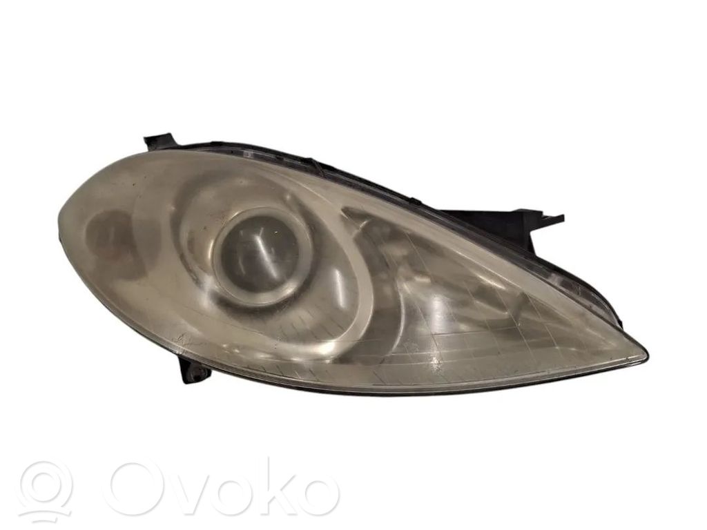 Mercedes-Benz A W169 Lampa przednia 