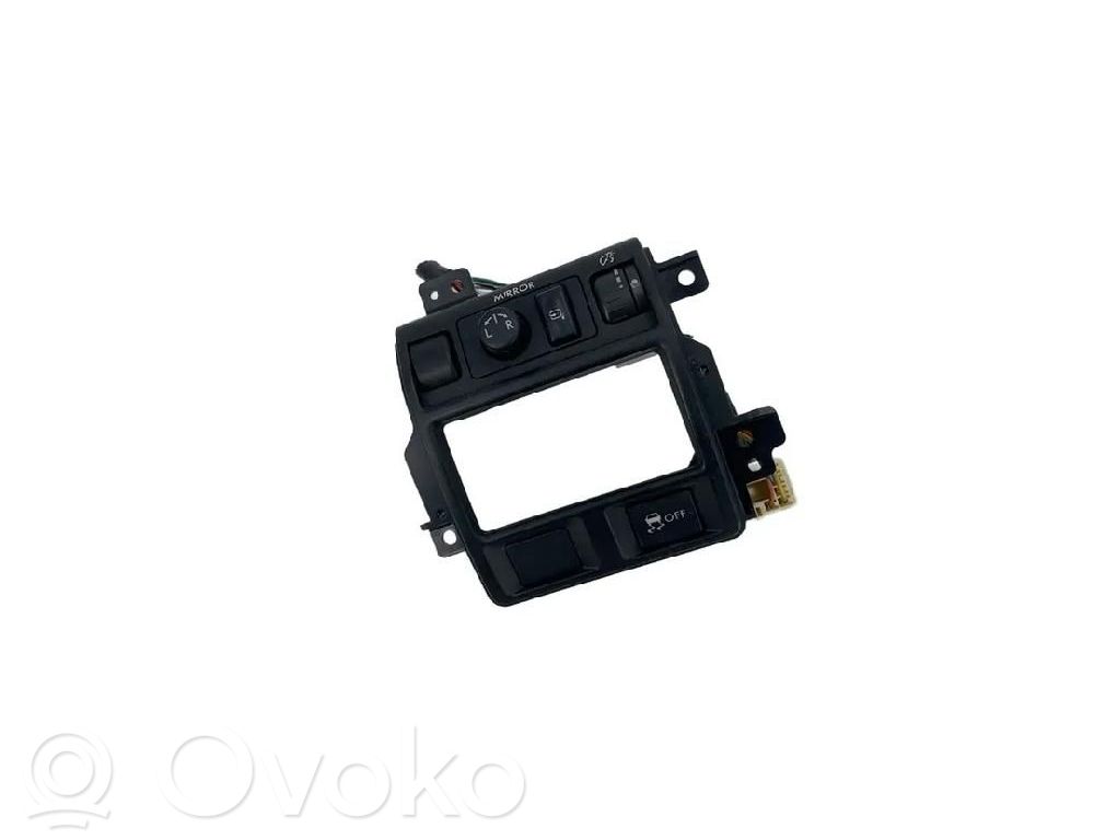 Light switch   83061AJ000