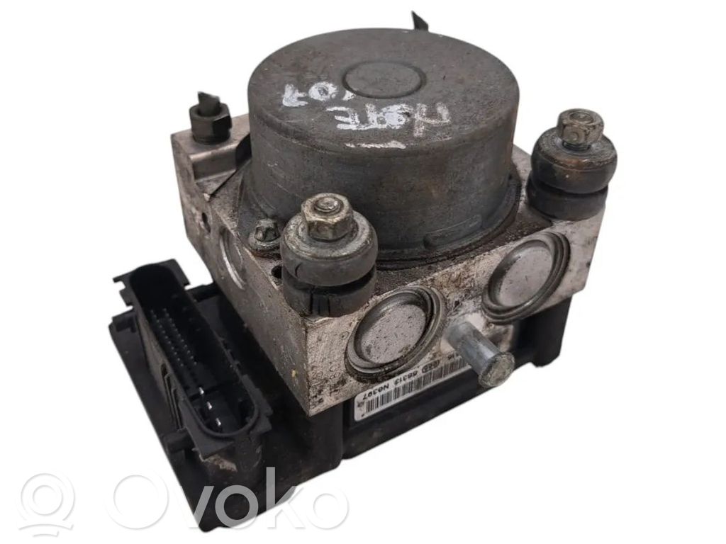 Nissan Note (E11) ABS bloks 