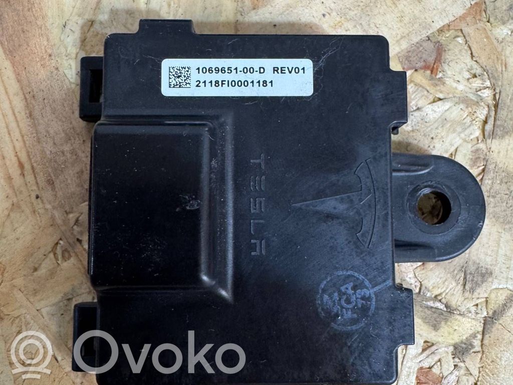 Unidad de control/módulo de la puerta   106965100D