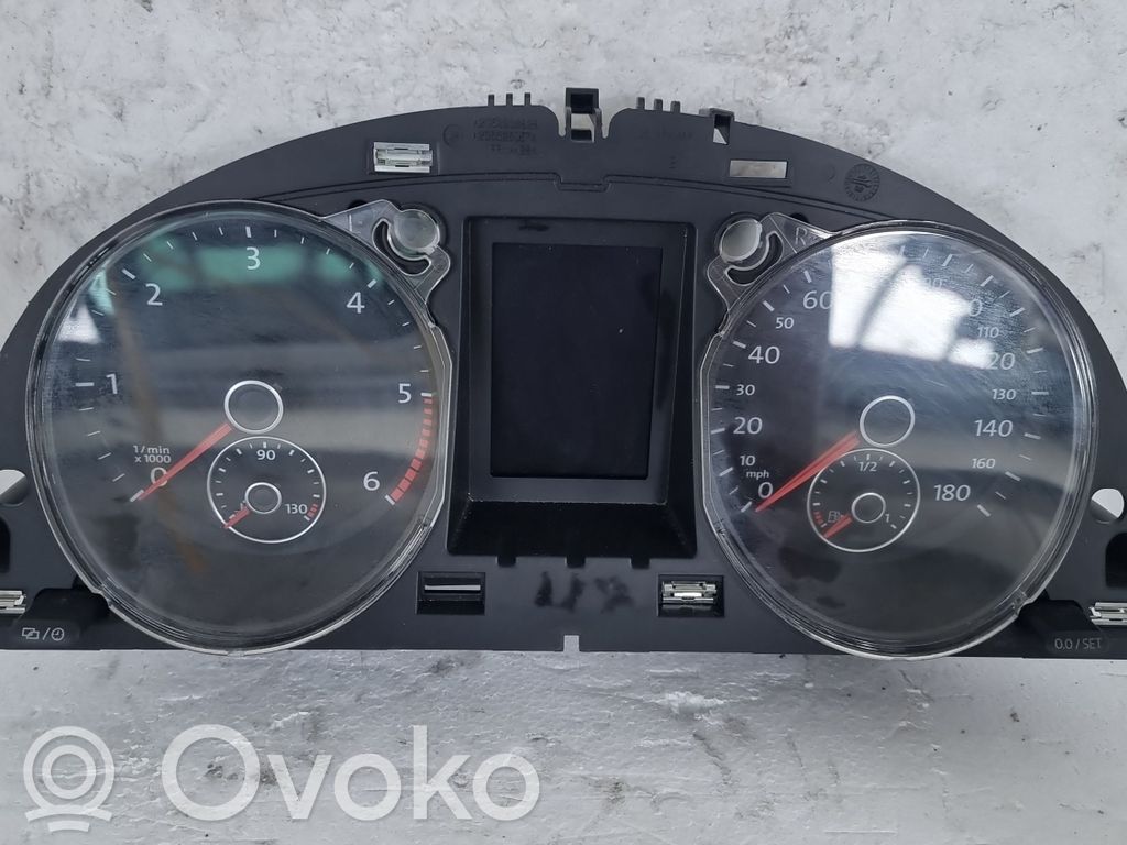 Volkswagen PASSAT B6 Tachimetro (quadro strumenti) 
