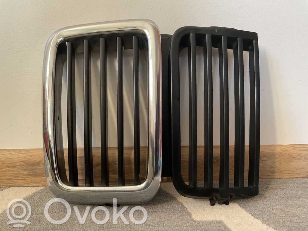 BMW 5 E28 Front grill 