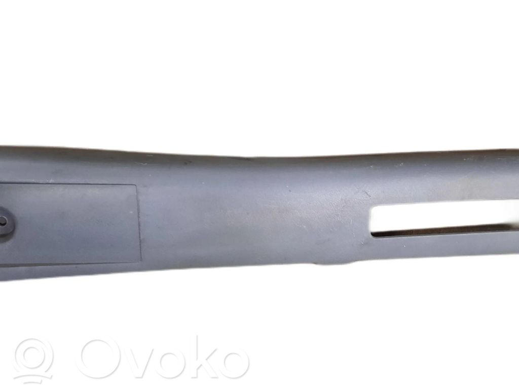 Iveco Daily 4th gen Capac stâlp (B) (superior) 