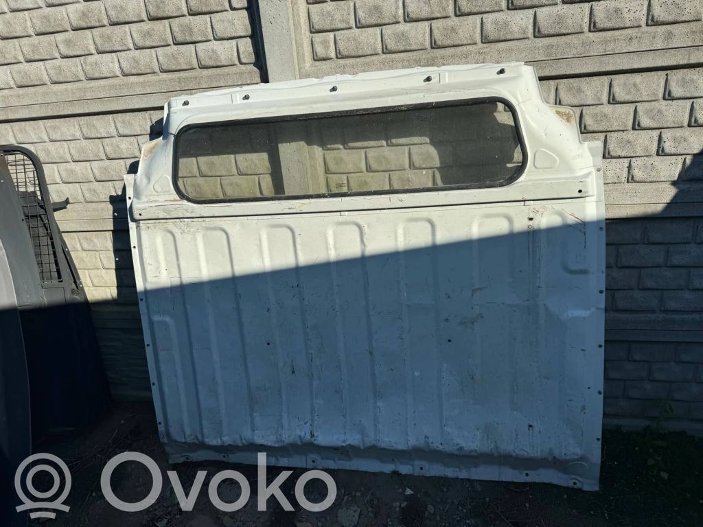 Панель багажника