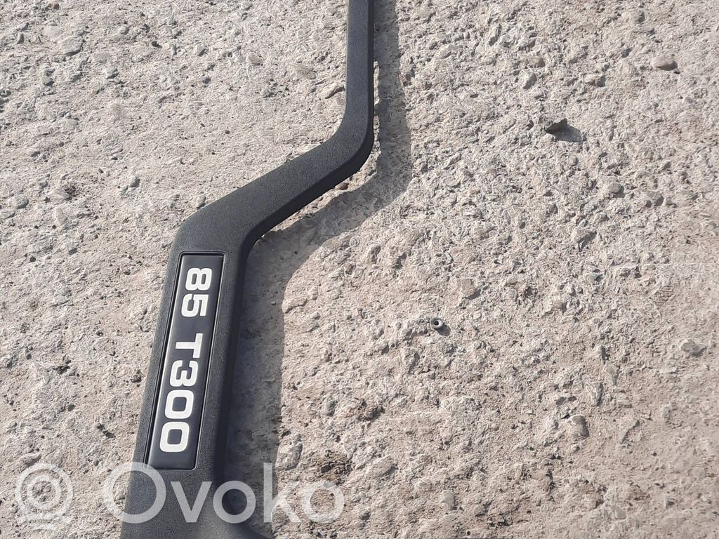 Ford Transit Listwa szyby drzwi przednich 