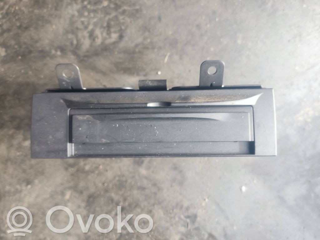 Volvo V50 Amplificator sunet 