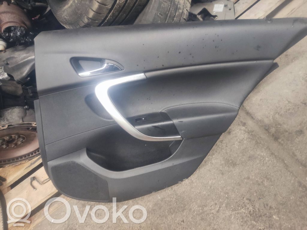 Opel Insignia A Boczek / Tapicerka drzwi tylnych 