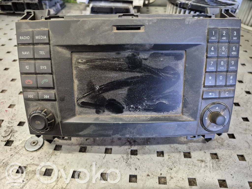 Volkswagen Crafter Unitate principală radio/CD/DVD/GPS 