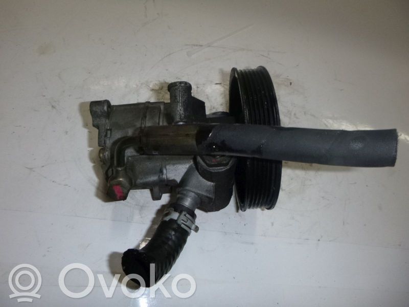 Ohjaustehostimen pumppu   A0024668801,A0024668801