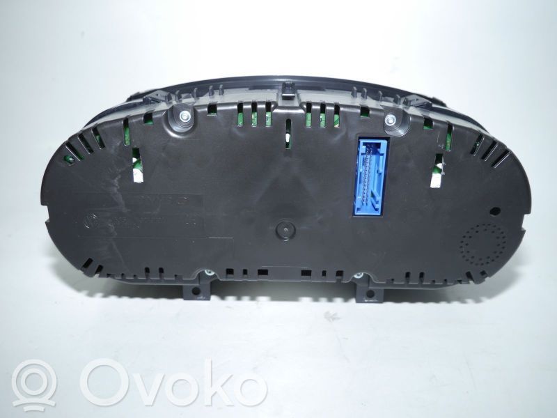Velocímetro (tablero de instrumentos)