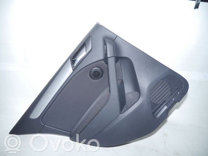 Moldura del tarjetero del panel de la puerta trasera   5K6867211EQ,5K6867211EQ