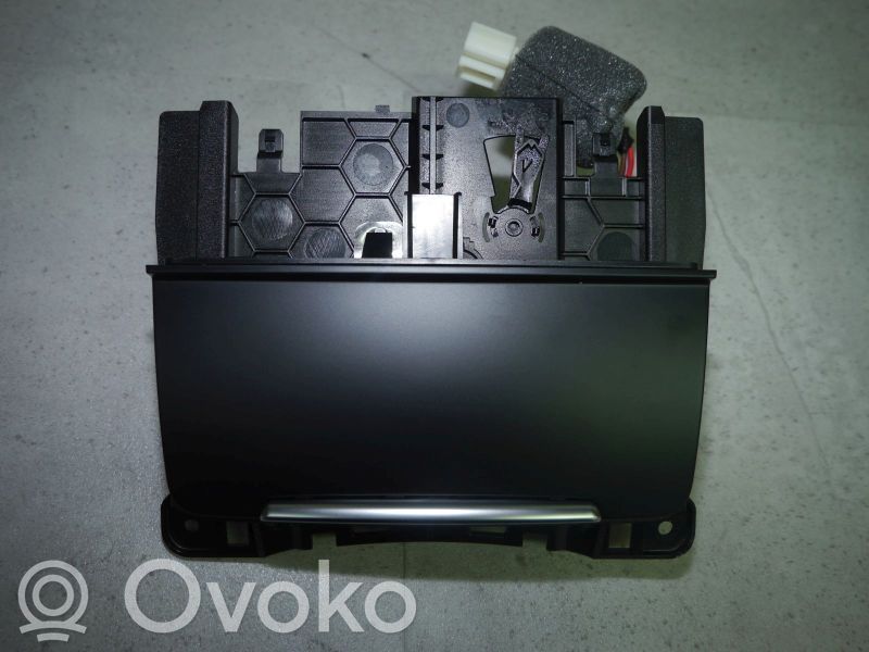Aschenbecher vorne   8K0857951C,8K0857951C