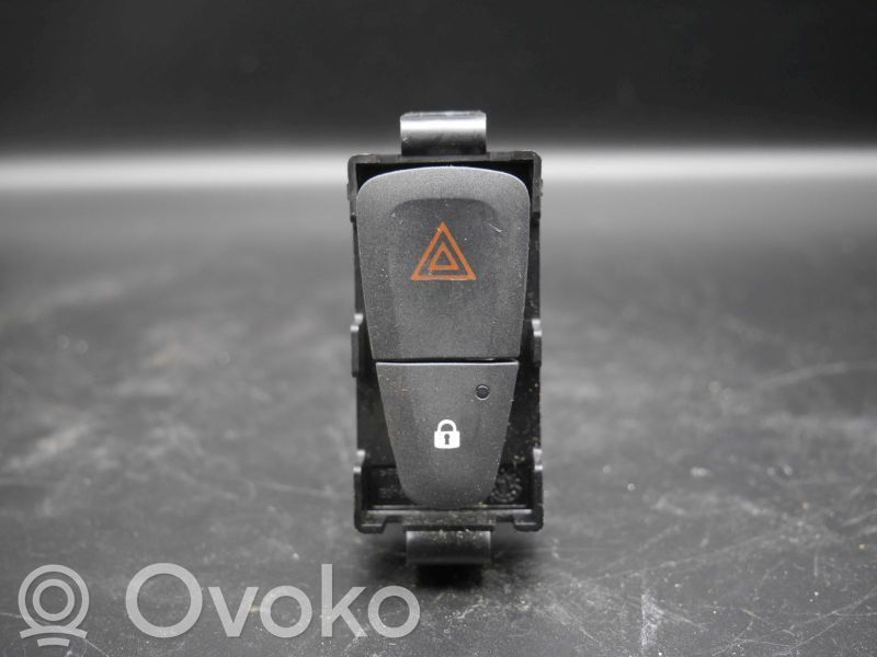 Botón interruptor de luz de peligro   252905668RB,252905668RB