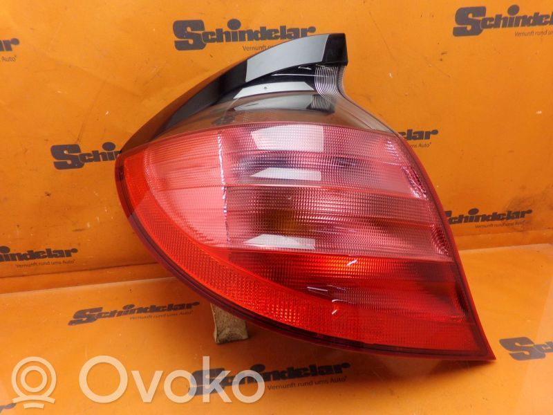 Lampa tylna   A2038200564,A2038200564