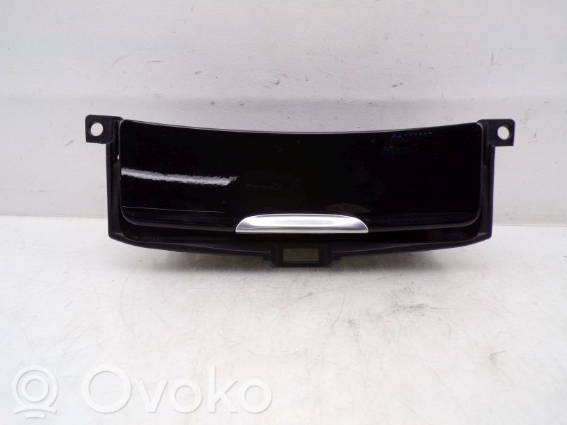 Pelnutrauks (priekšā)   8M21U04788,8M21U04788