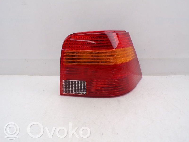 Lampa tylna
