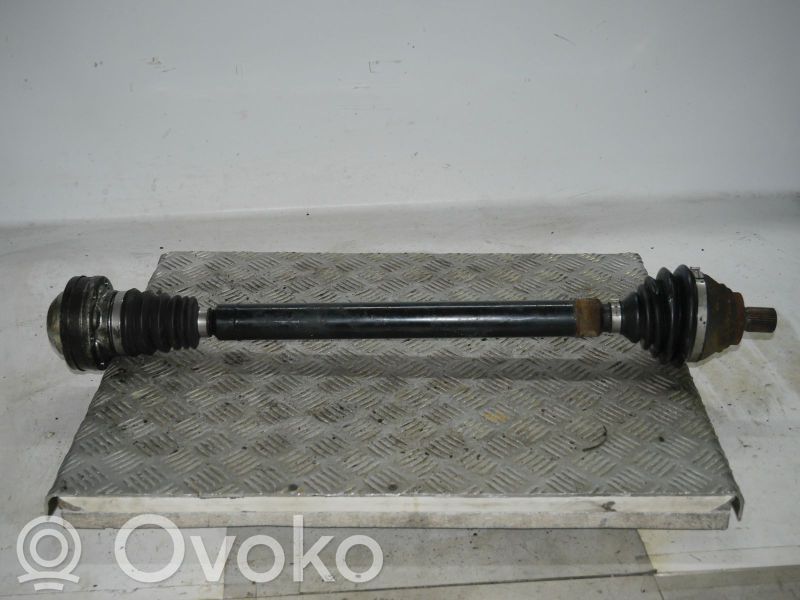 Etuvetoakseli   1K0407272EN,1K0407272RB,1K0407272EN,1K0407272RB