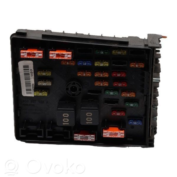Volkswagen PASSAT CC Set scatola dei fusibili