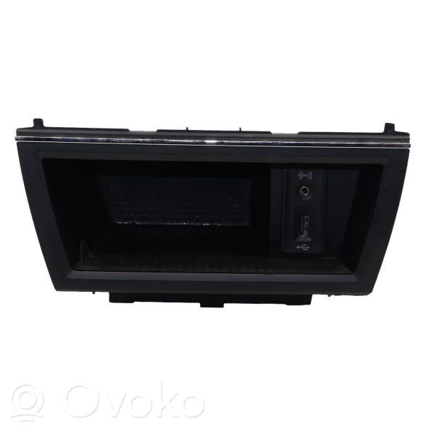 Handschuhfach   5F1857925E,5F1857925E