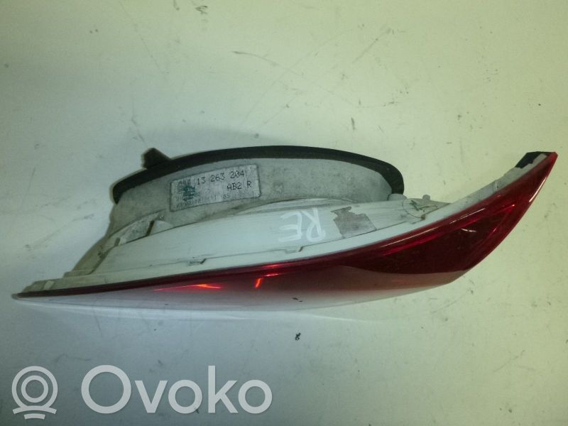 Opel Astra J Rückleuchte Heckleuchte 