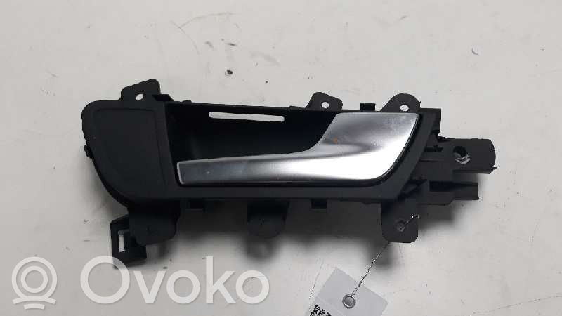 Manecilla interna puerta trasera   8K0839020E