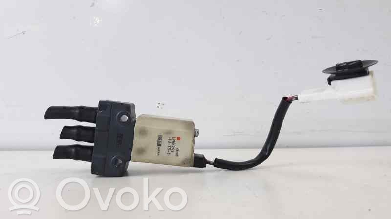 Nissan Pulsar Pompa powietrza wtórnego 