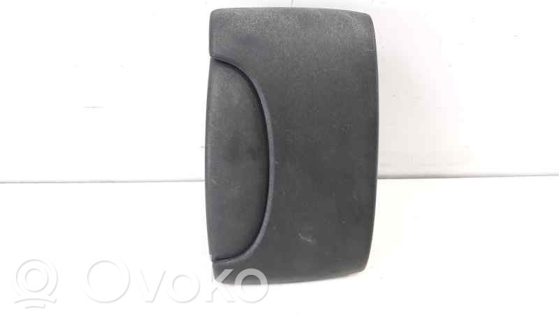 Manecilla externa puerta trasera   7700354527,7700354527