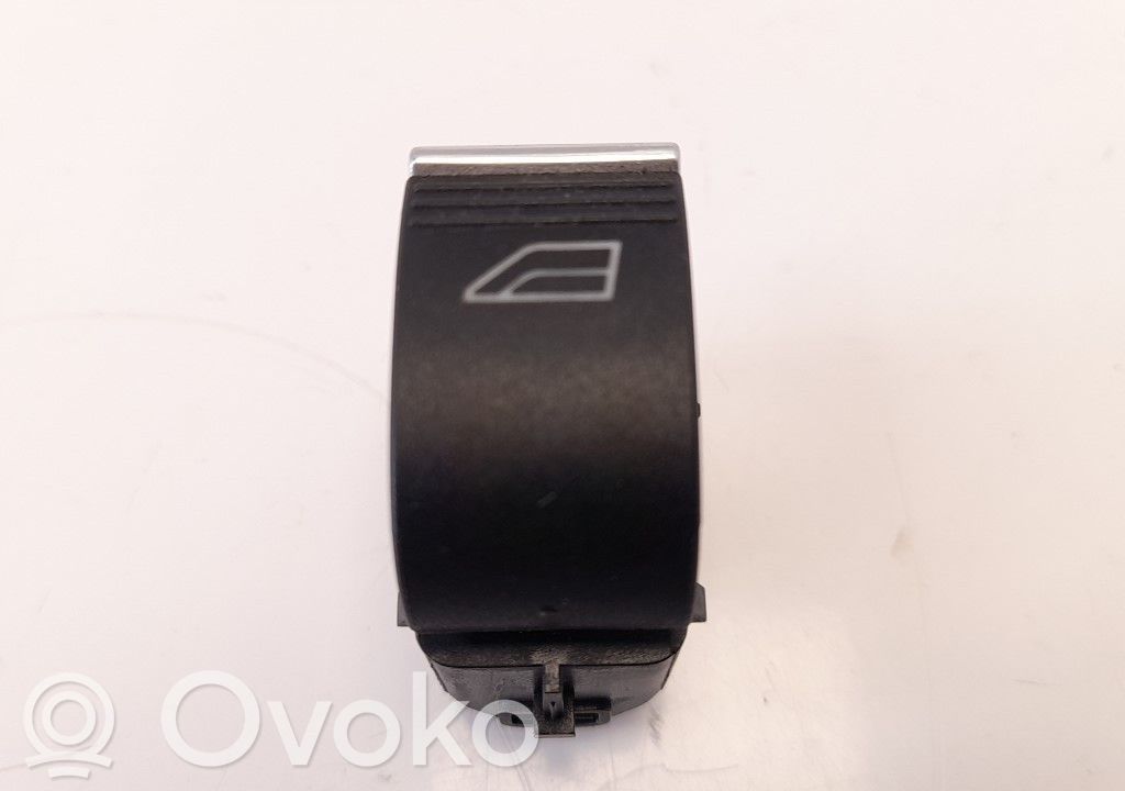 Ford Focus Przyciski szyb 