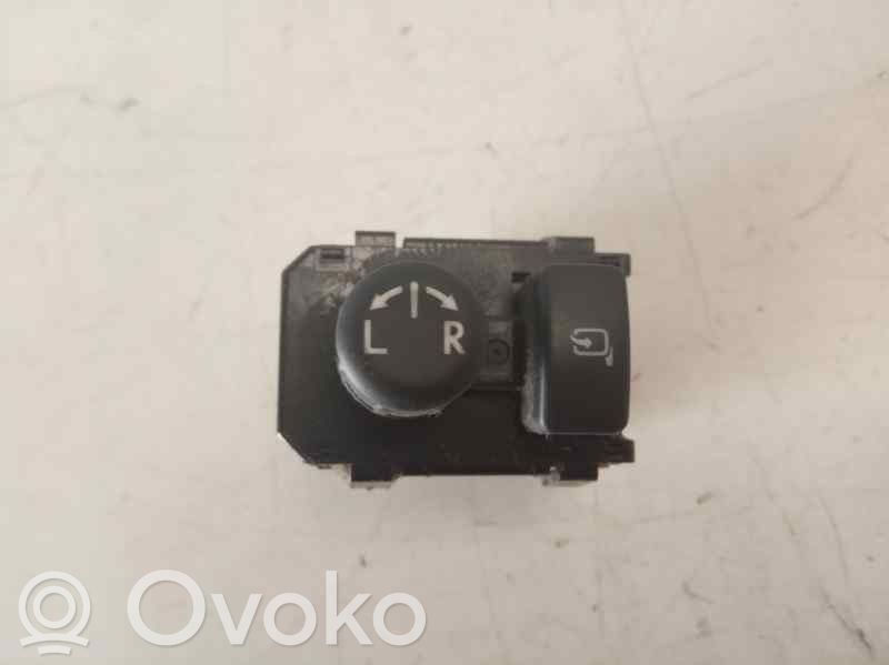Toyota GT 86 Wing mirror switch 