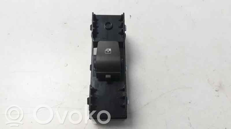 Hyundai i30 Comutator comandă geamuri electrice 