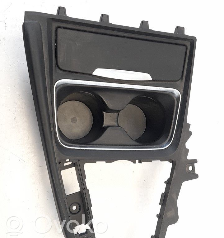 Ashtray (front)   9218925