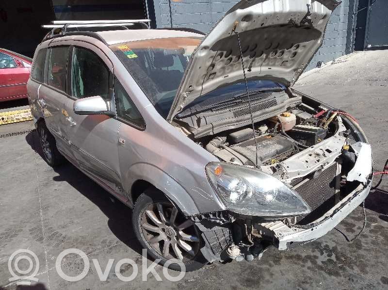 Opel Zafira B Radiator răcire A/C (condensor) 