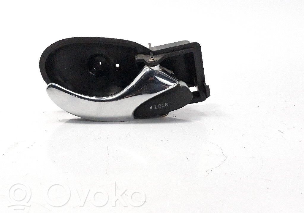 Manecilla interna puerta delantera   XS41A22600