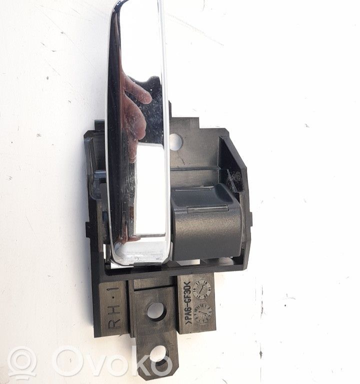 Mitsubishi Eclipse Manecilla interna puerta delantera 