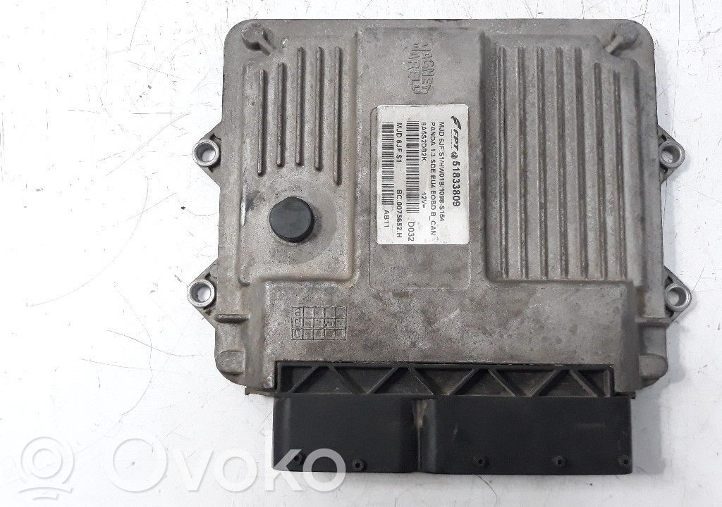Unidad de control/módulo del motor   51833809,51833809