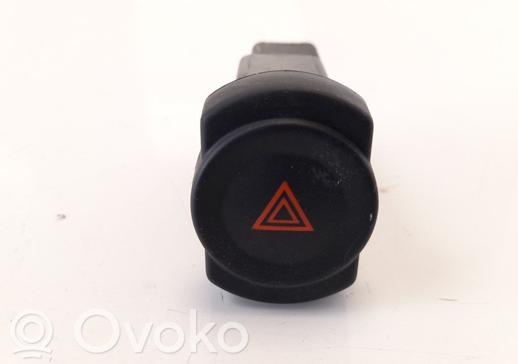 Dacia Duster Hazard light switch 