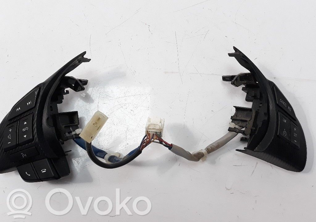 Mazda 3 III Przełącznik / Przycisk kierownicy 