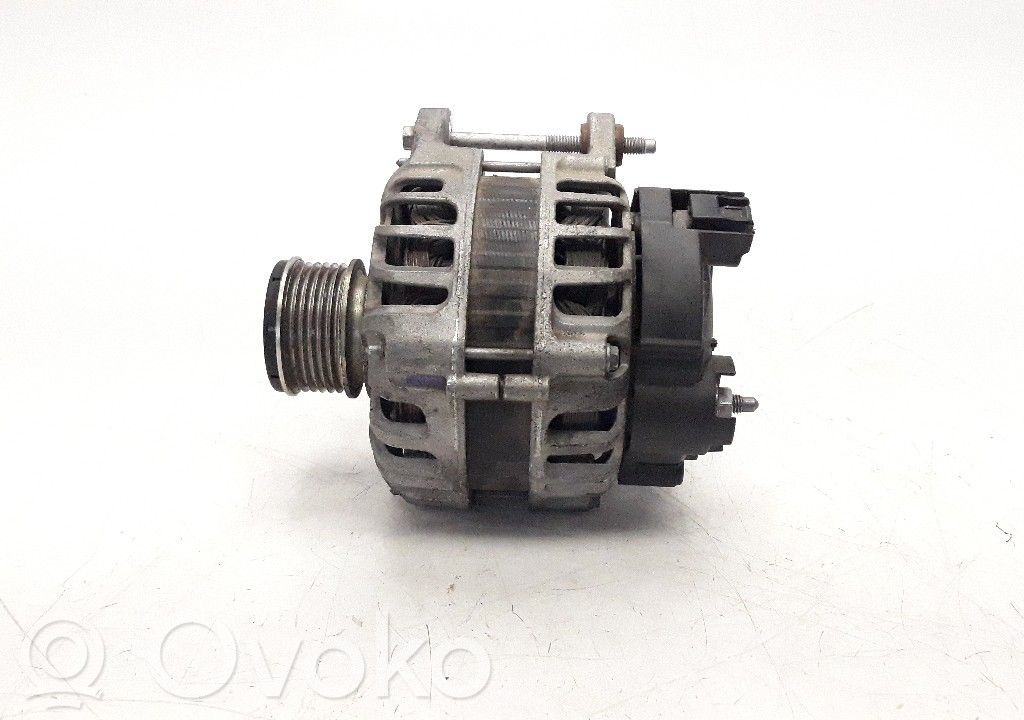 Renault Clio IV Generatore/alternatore 