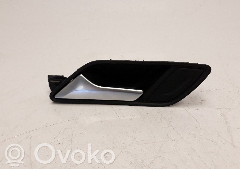 Audi A3 S3 8V Manecilla interna puerta trasera 