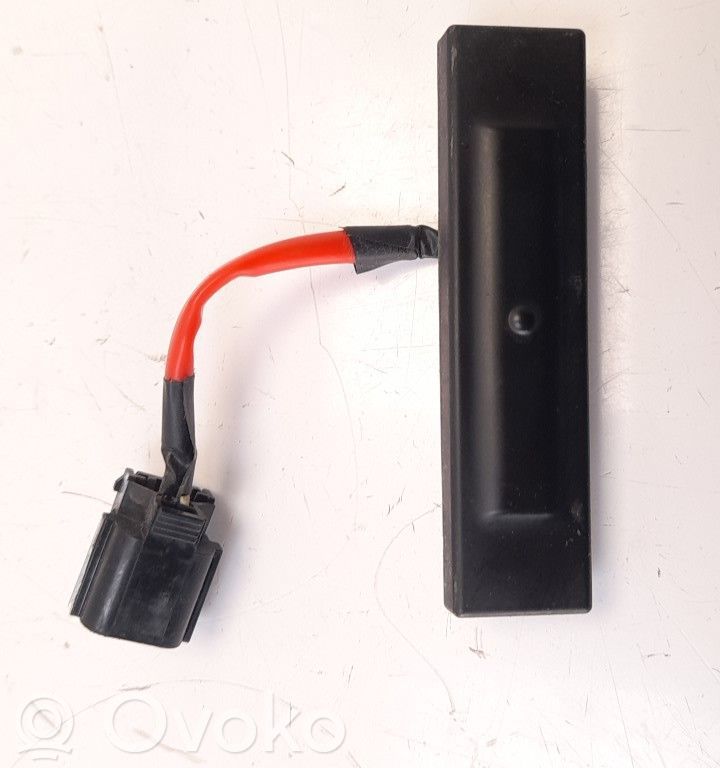 Manecilla externa puerta trasera   81260J7210