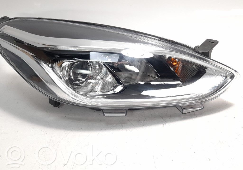 Ford Fiesta Headlight/headlamp 