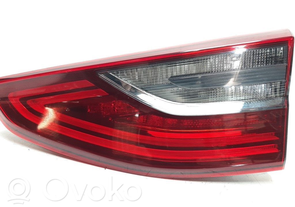 KIA Ceed Tailgate rear/tail lights 