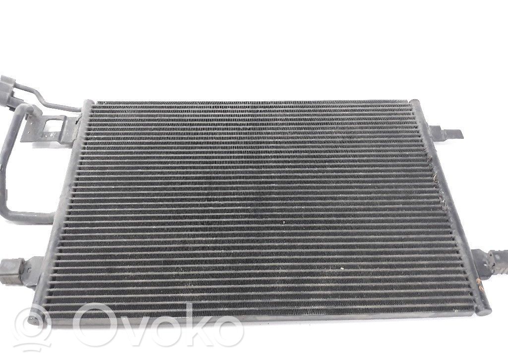 Audi A4 S4 B5 8D Radiatore di raffreddamento A/C (condensatore) 